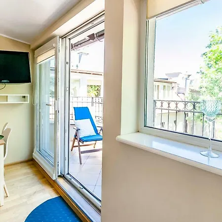 Blue Sky Apartament + Parking Alloggio in famiglia *